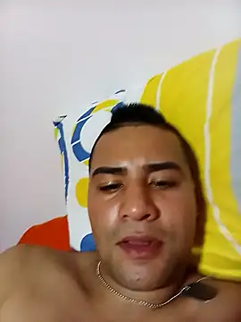 Snapshot of EISONREINA11 chatting on November 2025 04:18:01 AM EISONREINA11 online show from November 2025 04:18:01 AM