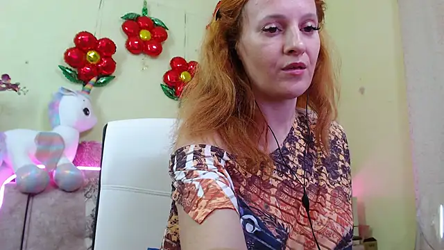 Simabigsmile online show from February 2025 06:52:01 PM