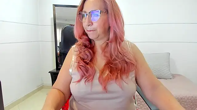 Snapshot of vaalery_sweet chatting on December 2024 10:02:02 PM vaalery sweet online show from December 2024 10:02:02 PM