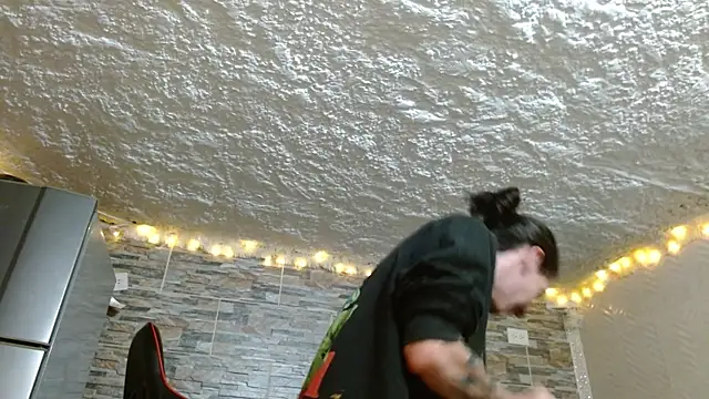 omar alurba online show from April 2026 11:32:02 PM