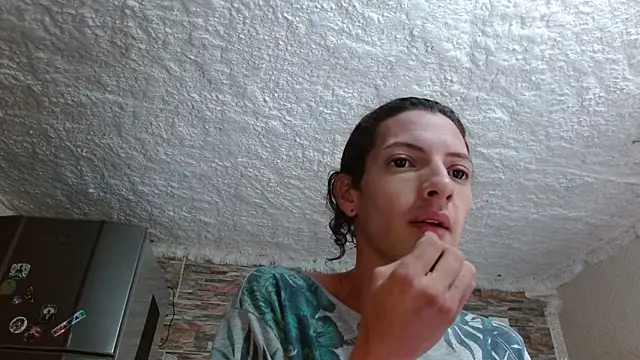 Snapshot of omar_alurba chatting on December 2025 03:32:02 PM omar alurba online show from December 2025 03:32:02 PM