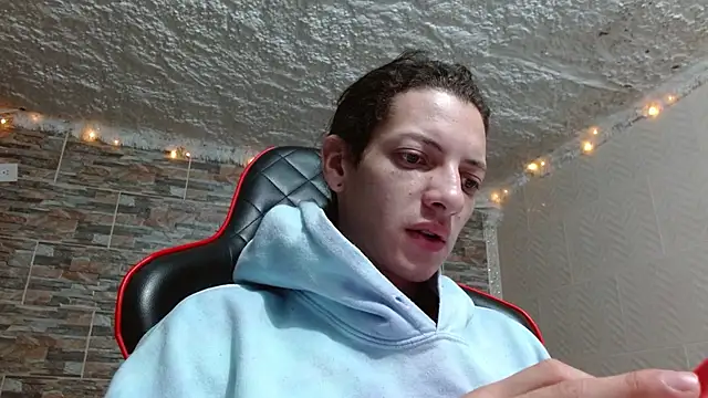 Snapshot of omar_alurba chatting on November 2025 10:45:01 PM omar alurba online show from November 2025 10:45:01 PM