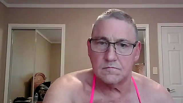 Snapshot of takeitall101 chatting on December 2025 02:18:01 PM takeitall101 online show from December 2025 02:18:01 PM