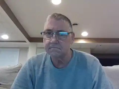 Snapshot of takeitall101 chatting on February 2025 08:11:02 PM takeitall101 online show from February 2025 08:11:02 PM