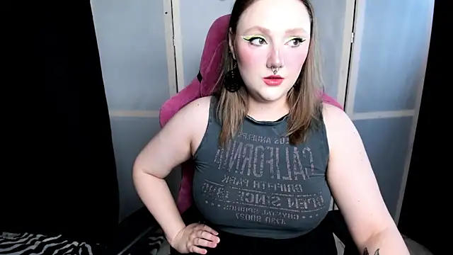 Snapshot of YourDyingBride chatting on November 2025 12:37:02 AM YourDyingBride online show from November 2025 12:37:02 AM