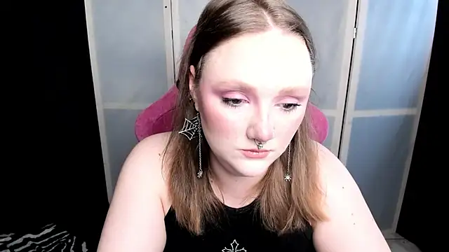 Snapshot of YourDyingBride chatting on October 2025 11:25:02 PM YourDyingBride online show from October 2025 11:25:02 PM