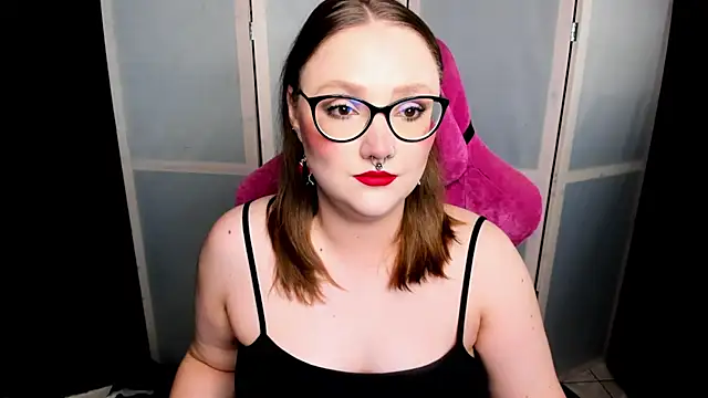 Snapshot of YourDyingBride chatting on October 2025 11:52:01 PM YourDyingBride online show from October 2025 11:52:01 PM