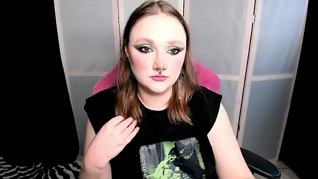 Snapshot of YourDyingBride chatting on October 2025 09:17:02 PM YourDyingBride online show from October 2025 09:17:02 PM