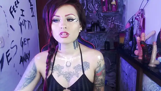 Snapshot of demon_ssofy chatting on December 2024 06:17:02 PM demon ssofy online show from December 2024 06:17:02 PM