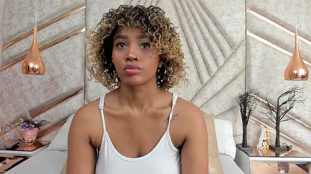 AgataRinaldi online show from October 2025 09:03:01 PM