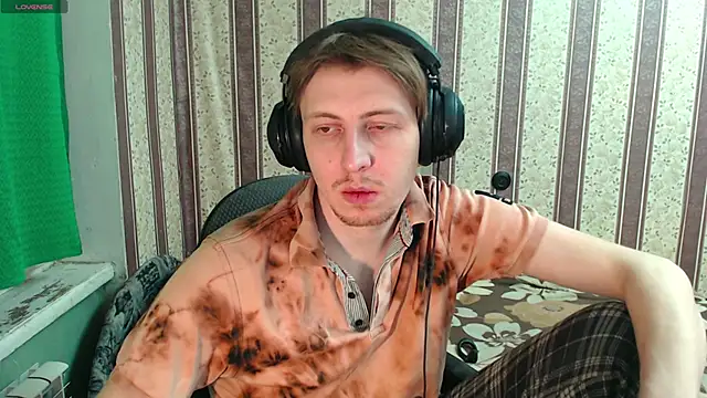 darienlarge online show from November 2025 06:08:01 PM