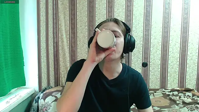 darienlarge online show from October 2025 10:47:01 AM