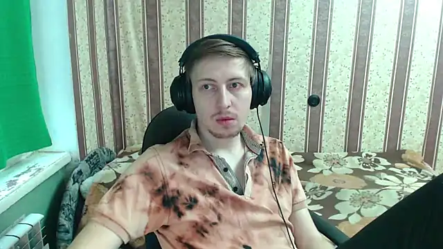 darienlarge online show from November 2025 11:04:01 AM