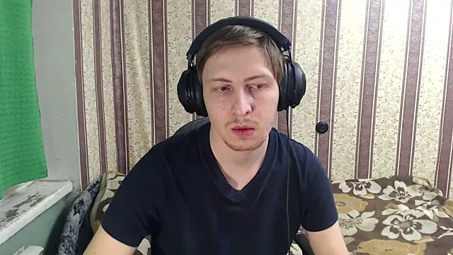 darienlarge online show from November 2025 03:33:02 AM