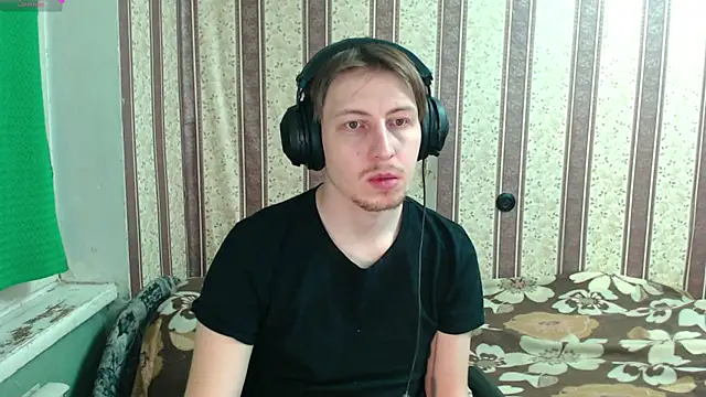 darienlarge online show from November 2025 04:02:02 AM