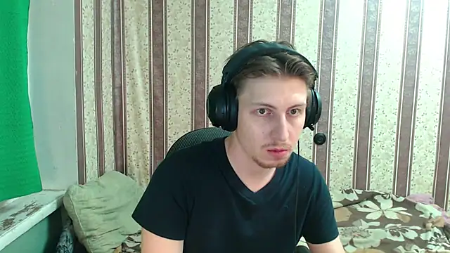 darienlarge online show from November 2025 06:00:02 PM