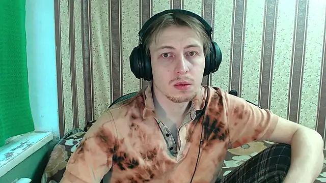 darienlarge online show from November 2025 10:37:02 AM