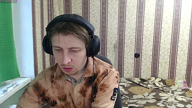 darienlarge online show from November 2025 10:26:01 AM