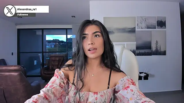 Snapshot of Alexandra_ra chatting on June 2026 11:14:01 PM Alexandra ra online show from June 2026 11:14:01 PM