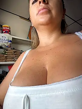 Snapshot of sammyqueenx21 chatting on April 2026 11:59:02 AM sammyqueenx21 online show from April 2026 11:59:02 AM