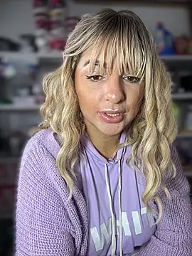 Snapshot of sammyqueenx21 chatting on November 2025 01:01:01 PM sammyqueenx21 online show from November 2025 01:01:01 PM