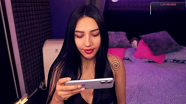 Snapshot of bull_vixen2001 chatting on November 2025 11:30:01 PM bull vixen2001 online show from November 2025 11:30:01 PM