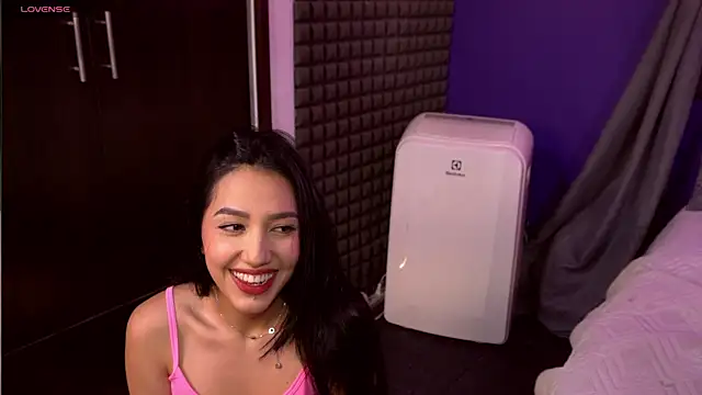 bull vixen2001 online show from April 2026 11:33:02 PM