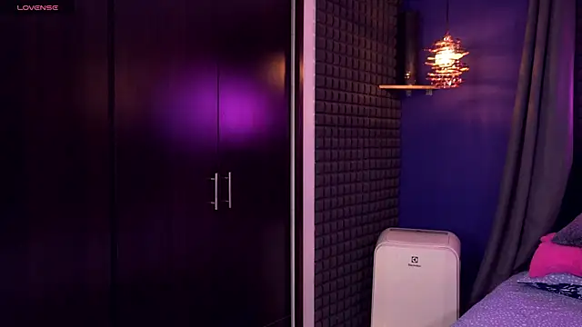 bull vixen2001 online show from February 2026 10:54:01 PM