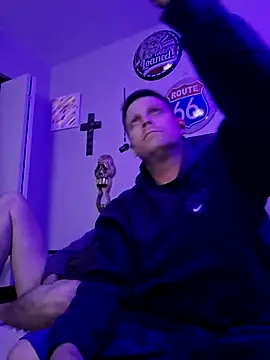 curiouscock38 online show from November 2025 06:45:02 AM