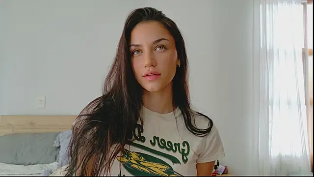 Snapshot of GrettaBenett chatting on November 2025 08:03:01 PM GrettaBenett online show from November 2025 08:03:01 PM