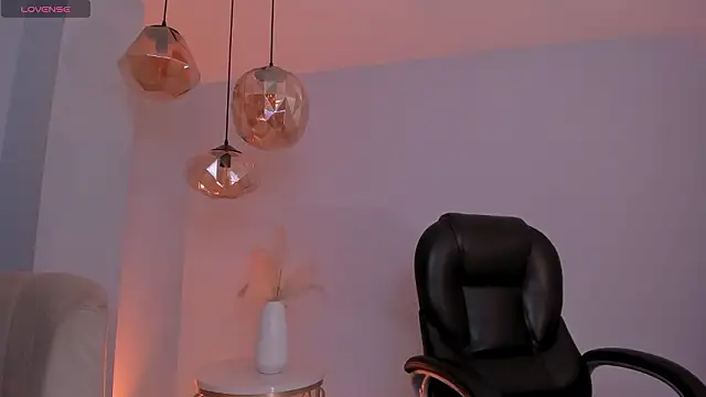 ErikaBenz  online show from February 2026 12:14:01 PM