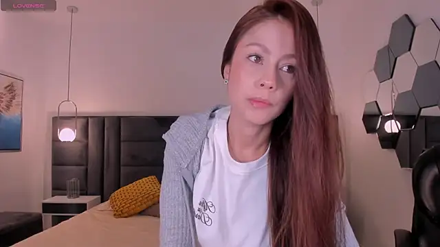 Snapshot of ErikaBenz_ chatting on July 2026 12:17:01 PM ErikaBenz online show from July 2026 12:17:01 PM