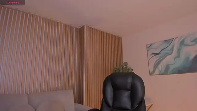 ErikaBenz  online show from February 2026 12:16:01 PM