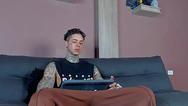 Aron ford online show from January 2026 01:20:01 AM