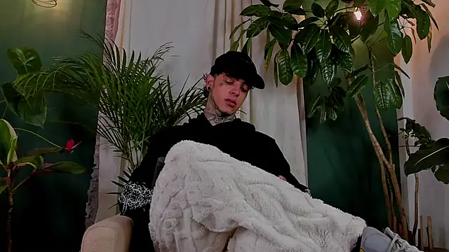 Aron ford online show from June 2026 02:39:02 AM