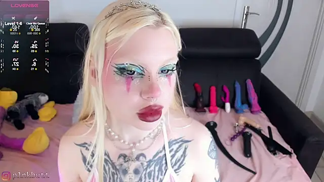 Snapshot of HelenGoat chatting on January 2025 09:53:02 PM HelenGoat online show from January 2025 09:53:02 PM