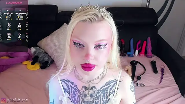 Snapshot of HelenGoat chatting on January 2025 01:16:01 AM HelenGoat online show from January 2025 01:16:01 AM