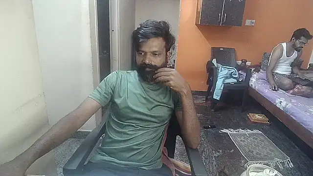 Snapshot of Indiaguy4u chatting on January 2025 05:05:01 PM Indiaguy4u online show from January 2025 05:05:01 PM