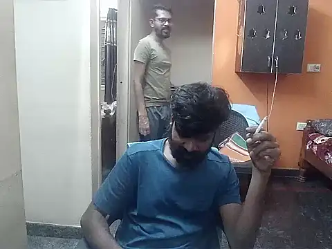 Snapshot of Indiaguy4u chatting on December 2024 04:33:02 PM Indiaguy4u online show from December 2024 04:33:02 PM