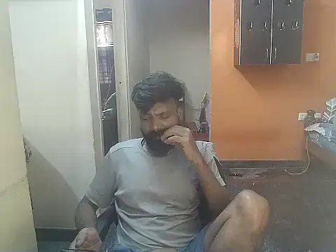 Snapshot of Indiaguy4u chatting on February 2025 03:15:02 AM Indiaguy4u online show from February 2025 03:15:02 AM