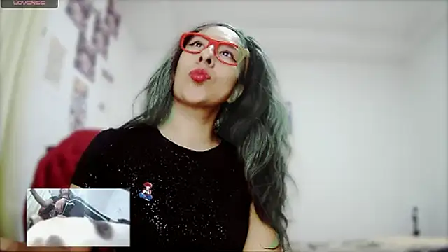 Snapshot of malishka18 chatting on February 2025 01:46:02 AM malishka18 online show from February 2025 01:46:02 AM