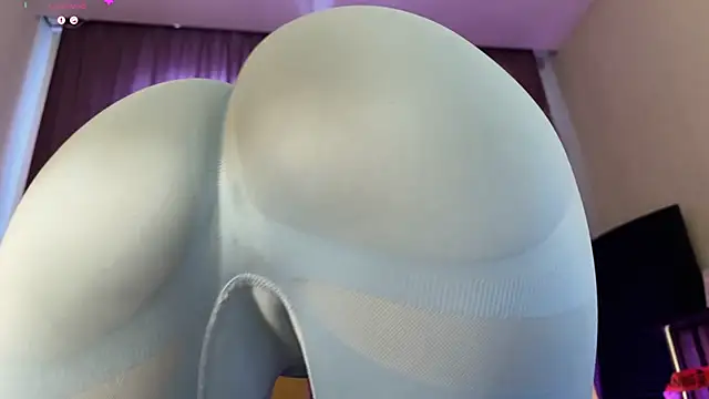 VeronikaAv online show from November 2025 06:17:02 AM