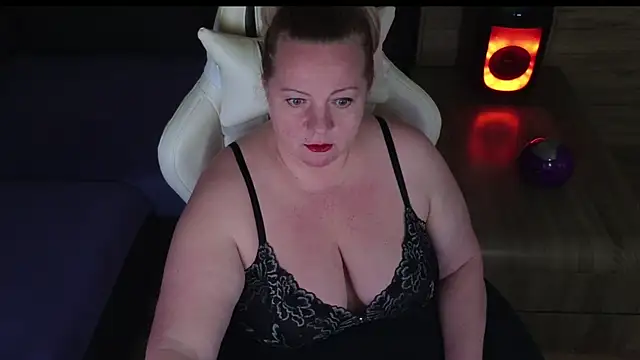 MolligSpielle online show from April 2026 06:09:02 PM