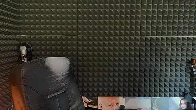 Noitelivre online show from April 2026 06:25:02 PM