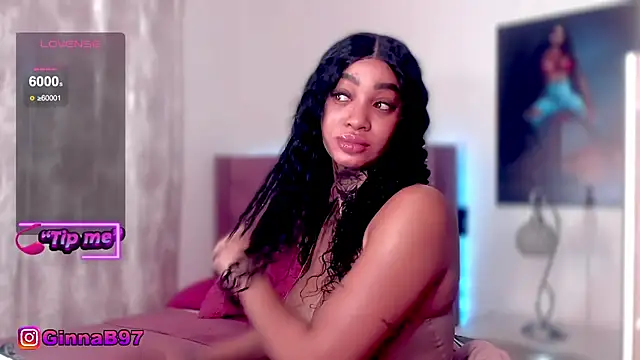 Snapshot of GinnaBolton chatting on November 2025 02:06:02 PM GinnaBolton online show from November 2025 02:06:02 PM