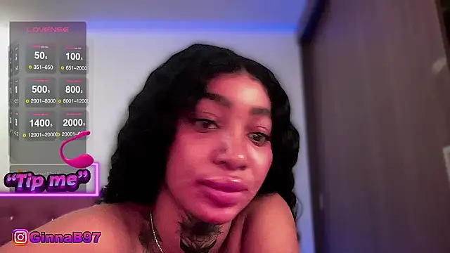 Snapshot of GinnaBolton chatting on October 2025 02:20:02 PM GinnaBolton online show from October 2025 02:20:02 PM