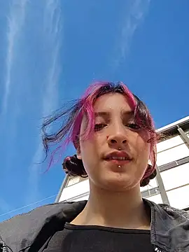  Laary online show from March 2026 09:53:02 PM