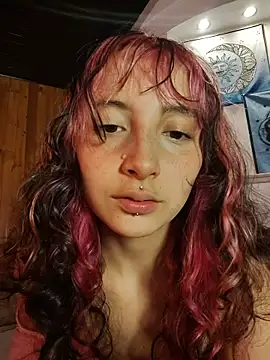  Laary online show from December 2025 09:48:02 PM