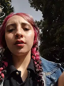  Laary online show from December 2025 08:11:01 PM