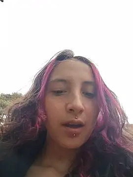  Laary online show from November 2025 08:14:01 PM